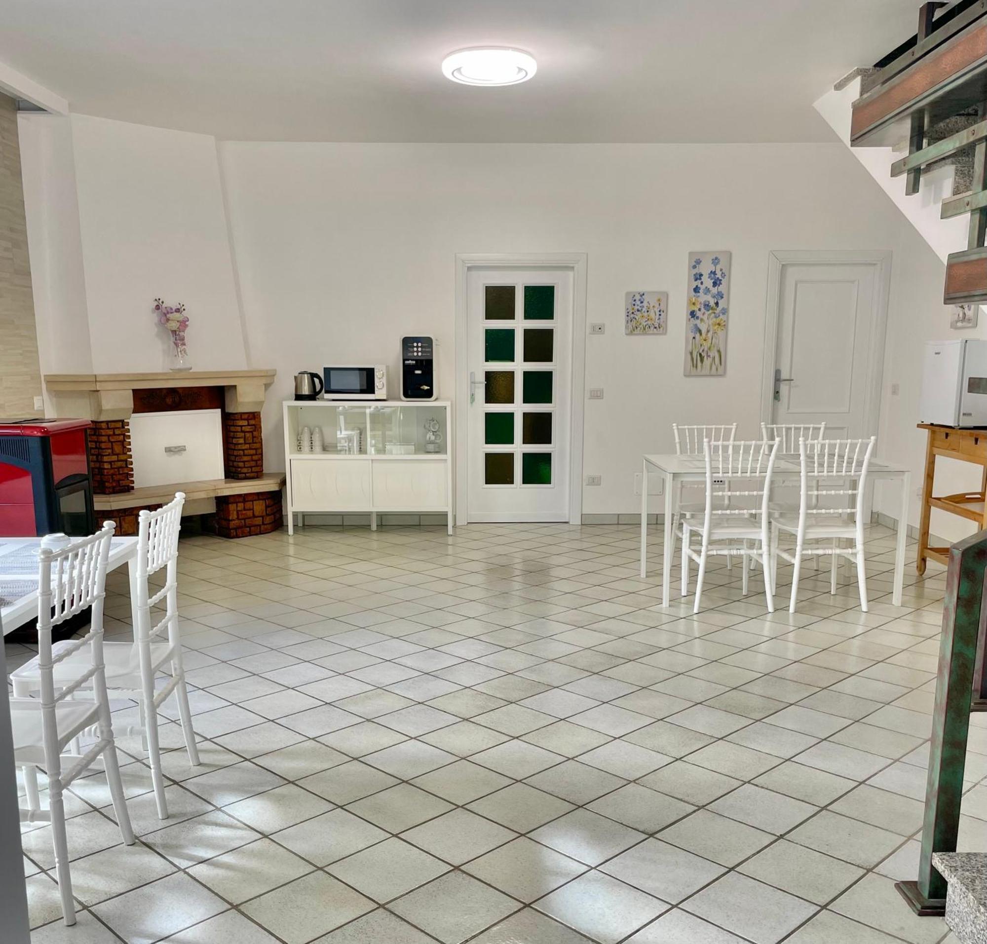 B & B Casal Pereto Valmontone Exterior photo